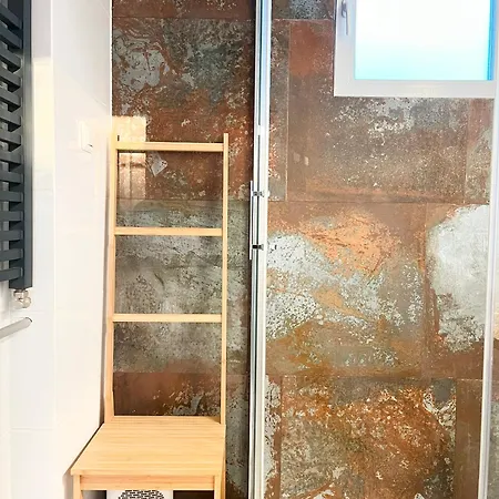 Apartment Large 74m2 For 6 Guests With 3 Bedrooms
