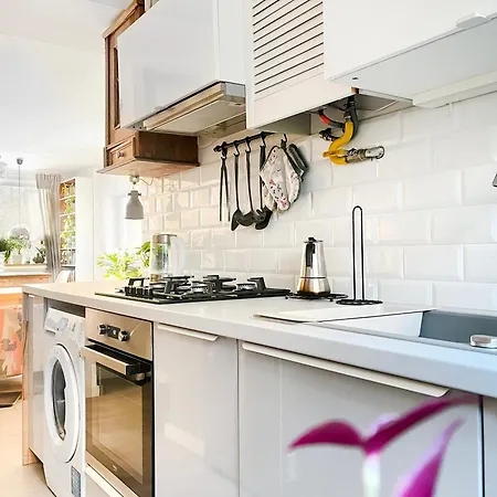 Apartment Large 74m2 For 6 Guests With 3 Bedrooms